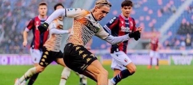 英超爆冷：利兹联3-1切尔西，内托破门难救主（英超冷门：利兹联3比1击败切尔西，内托进球难挽败局）