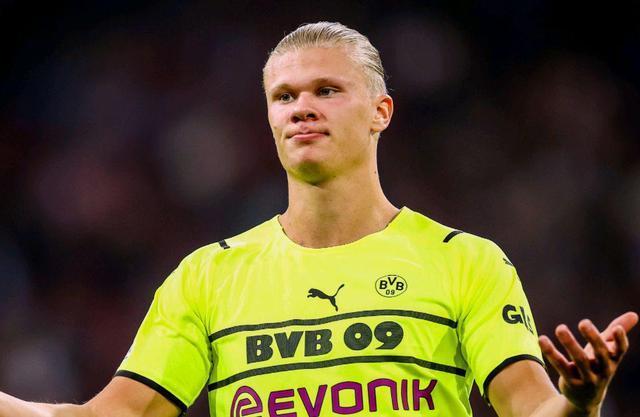 实至名归！登贝莱获304张第一选票，总得分1934分碾压优势获奖（名副其实！登贝莱揽下304张第一选票，凭1934分压倒性夺奖）